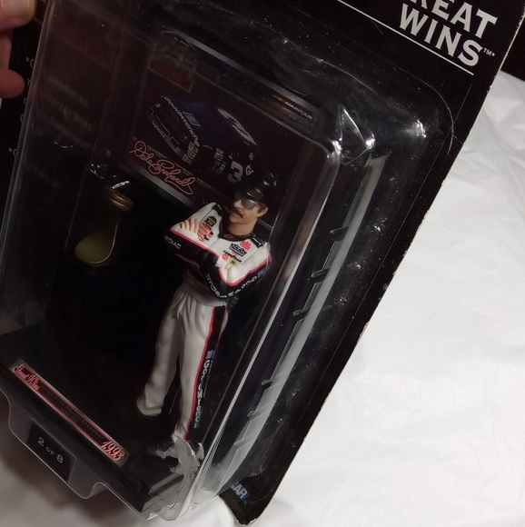 Winners Circle Great Wins Dale Earnhardt Figure 2 of 8 - Picture 5 of 14